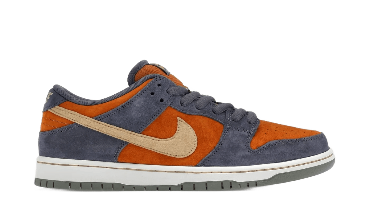 SB Dunk Low Light Carbon Monarch - HF3063-002