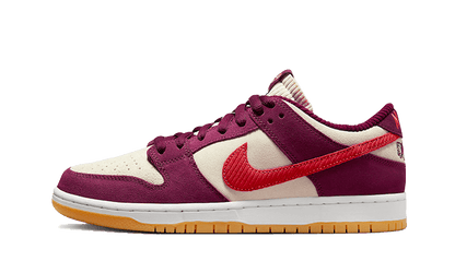 Nike Nike SB Dunk Low Skate Like A Girl Bordeaux - DX4589-600
