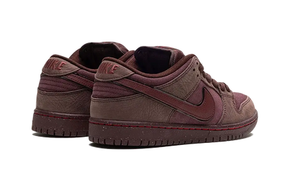 Nike Nike SB Dunk Low City Of Love Burgundy Crush - FN0619-600