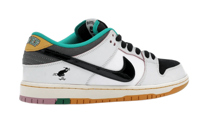 SB Dunk Low CSEF - HJ4132-100